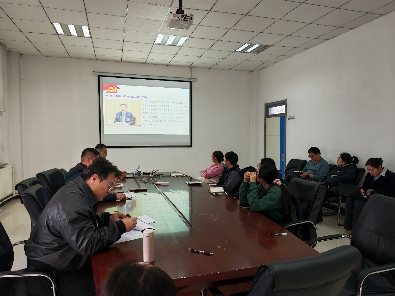 盐碱地党支部开展学习2025年中央经济工作会议精神主题党日活动